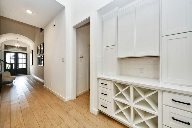 Building Photo - 23619 Bottlebrush Terrace Trl