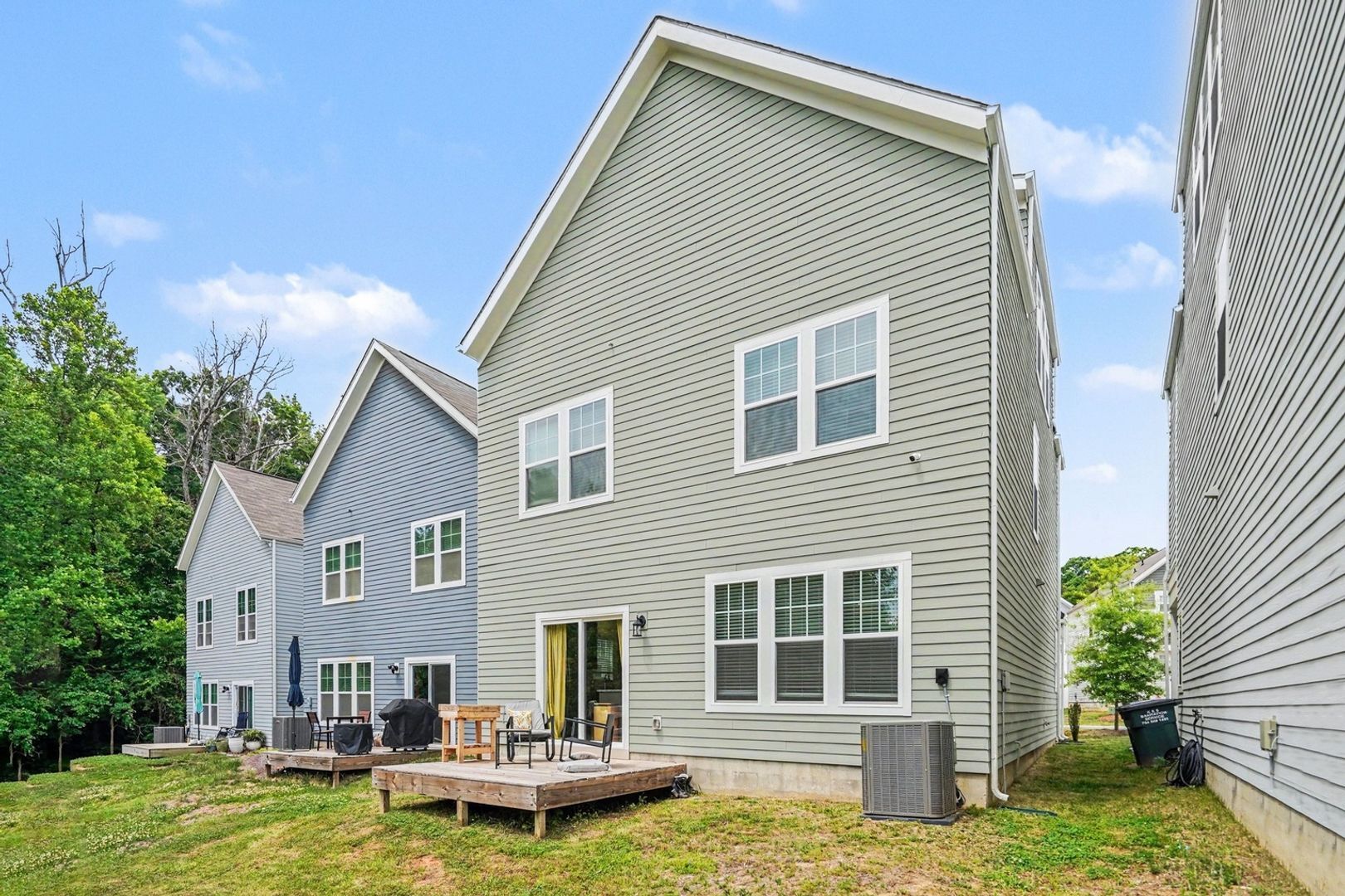 Building Photo - 9014 Henry Thoreau Rd