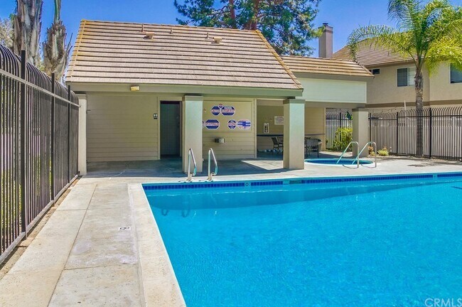 Building Photo - 24351 Marquis Ct