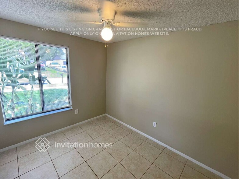 Building Photo - 1220 Piney Branch Cir
