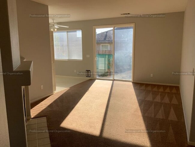 Building Photo - Your New Home Awaits: 3-Bedroom Beauty in ...