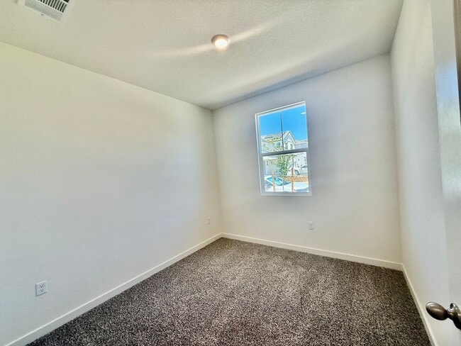 Building Photo - New home available now