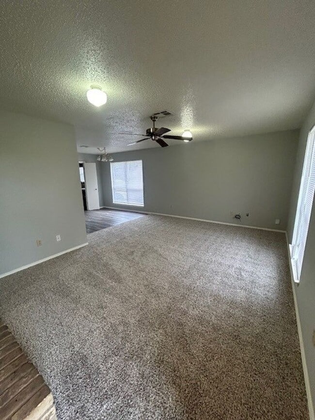 Building Photo - 346-348 Mill Creek Rd