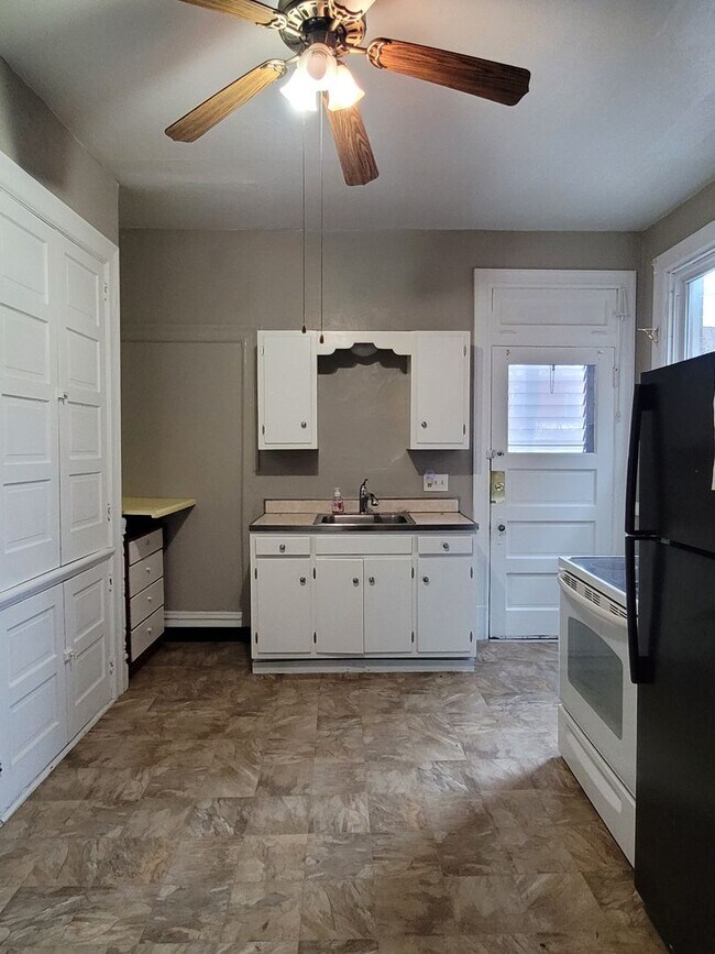 Building Photo - ter1714