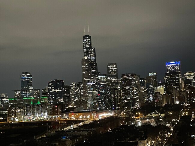 Building Photo - 1530 S State St