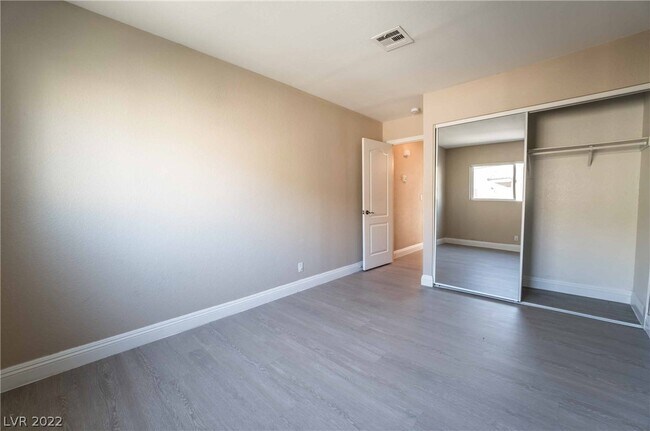 Building Photo - 1804 N Decatur Blvd