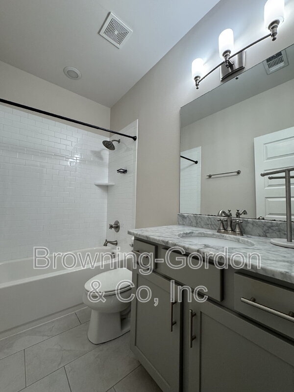 Building Photo - 1714 B Straightway Ave