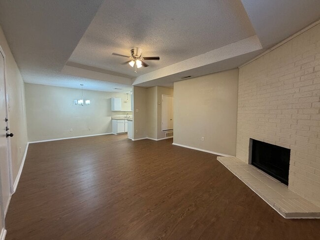 Building Photo - AVAILABLE NOW 3 BEDROOM 2 BATH DUPLEX IN NORTH RICHLAND HILLS
