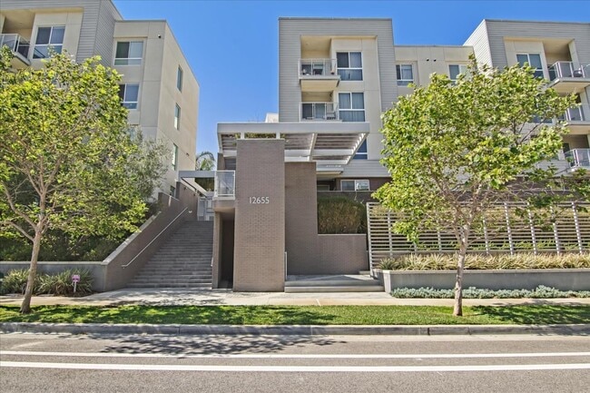 Primary Photo - 12655 Bluff Creek Dr