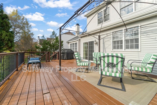 Building Photo - 2 Heather Ln