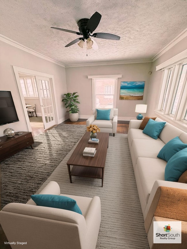 Building Photo - 3 bed 2 bath single family home with a detached 2 stall garage