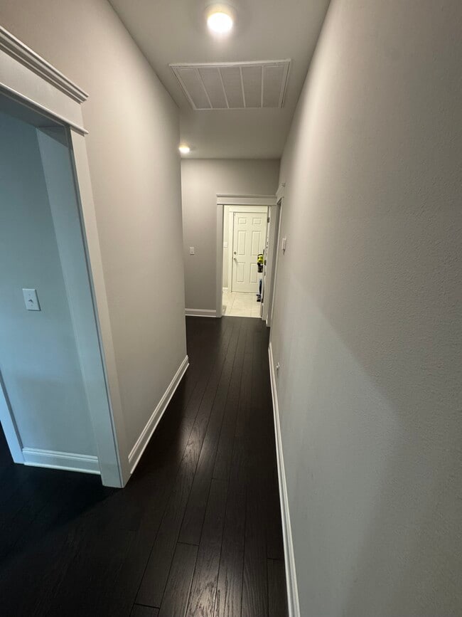 Building Photo - 12264 Lone Eagle Dr