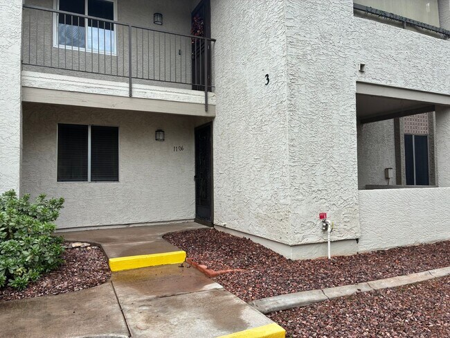 Building Photo - **COMFY 2 BEDROOM/2 FULL BATHROOM CONDO IN PHOENIX (48TH STREET & ELLIOT)**