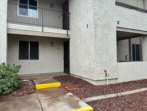 Building Photo - **COMFY 2 BEDROOM/2 FULL BATHROOM CONDO IN PHOENIX (48TH STREET & ELLIOT)**
