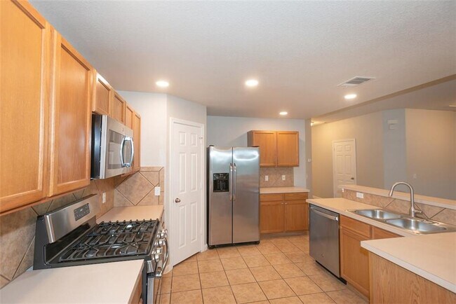 Building Photo - 3343 Alexander Valley Cove
