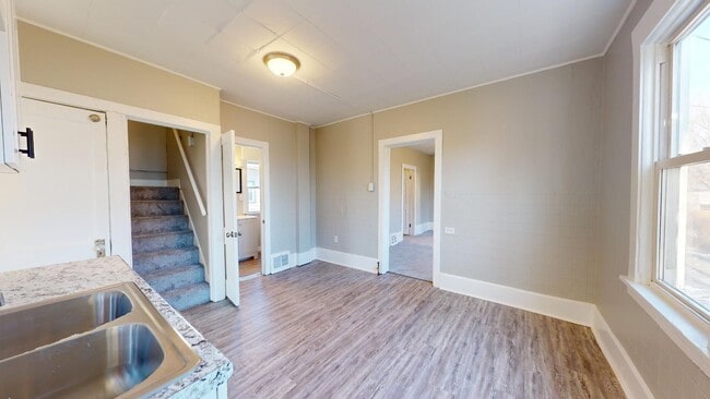 Building Photo - Clark / Fulton Area - Single Family Home