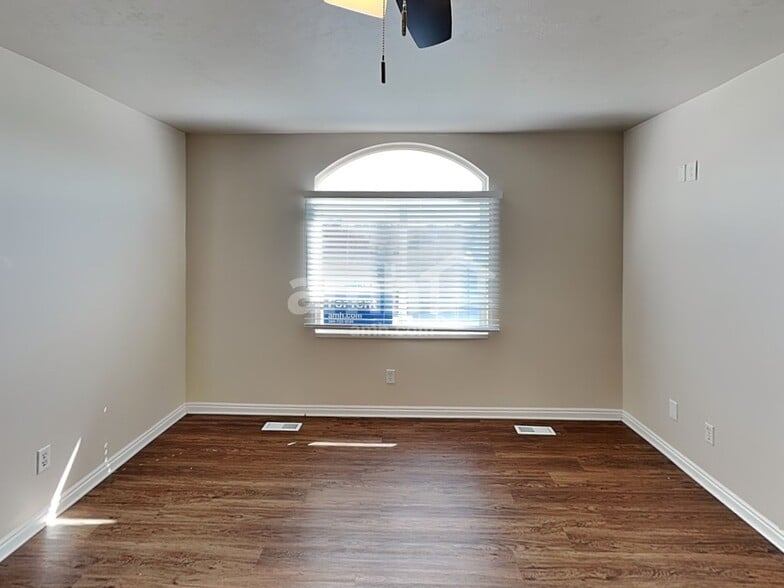 Building Photo - 8671 S Dove Meadows Ln