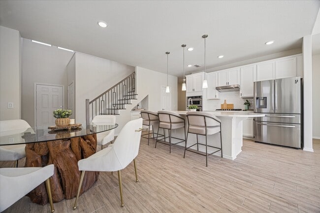 Building Photo - 4017 Delta Rose St