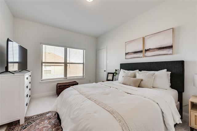 Building Photo - 901 Gold Finch Ln