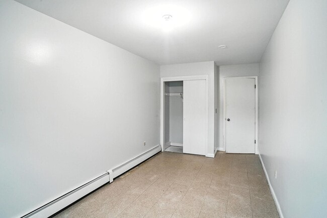 Building Photo - 3 Gumwood Dr