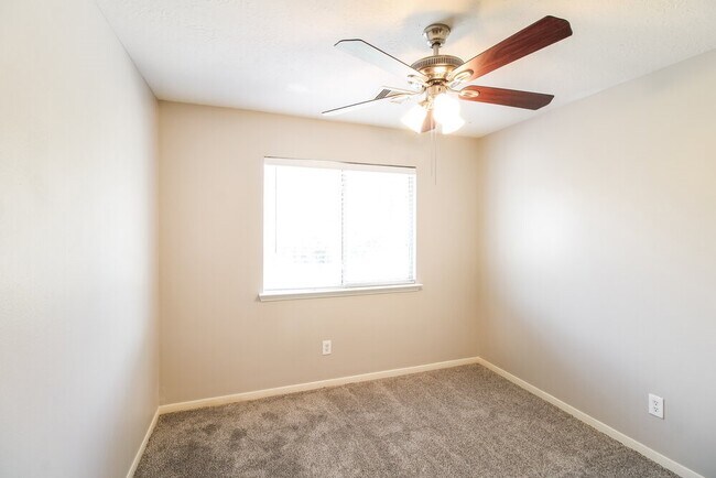 Building Photo - 3705 Burwood Ct