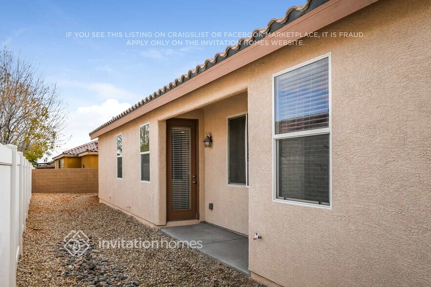 Building Photo - 6216 Trenton Parade Ave