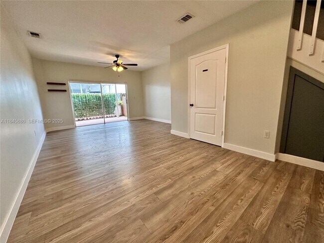 Building Photo - 120 SW 109th Ave