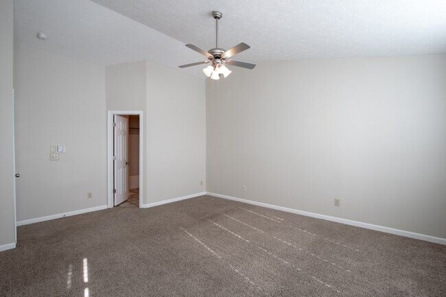 Building Photo - Beautiful 2 Story in Pike Township