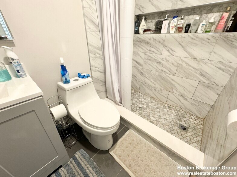 Building Photo - 30 Rawson St