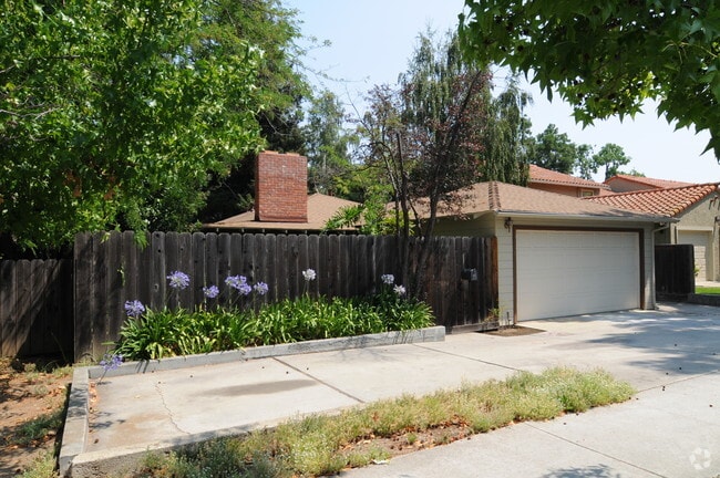 Primary Photo - 175-195 W Rincon Ave