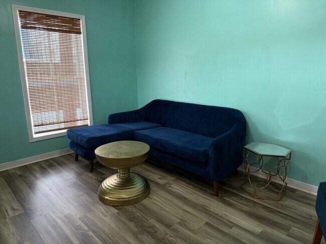 Building Photo - This Home is available NOW, cannot be held