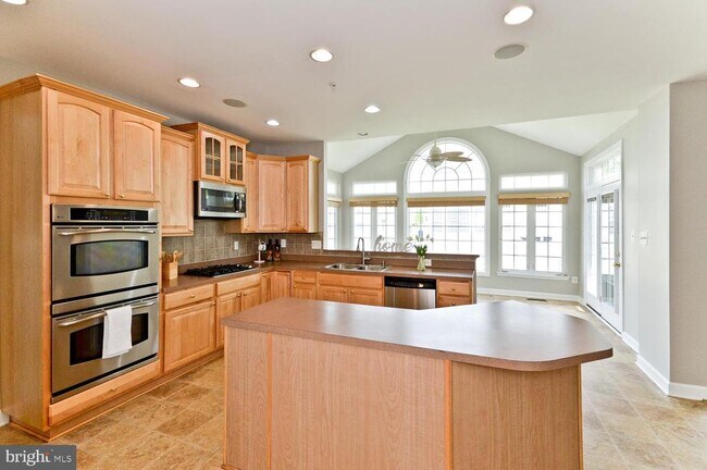 Building Photo - 8006 KINGSMILL Rd