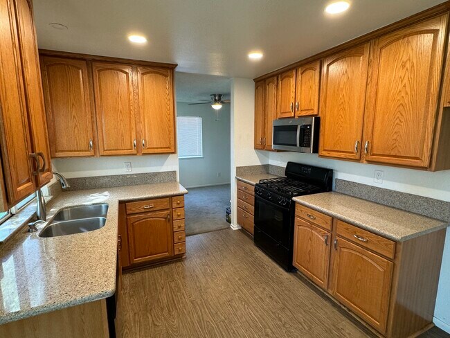 Kitchen - 44215 Danya Ln