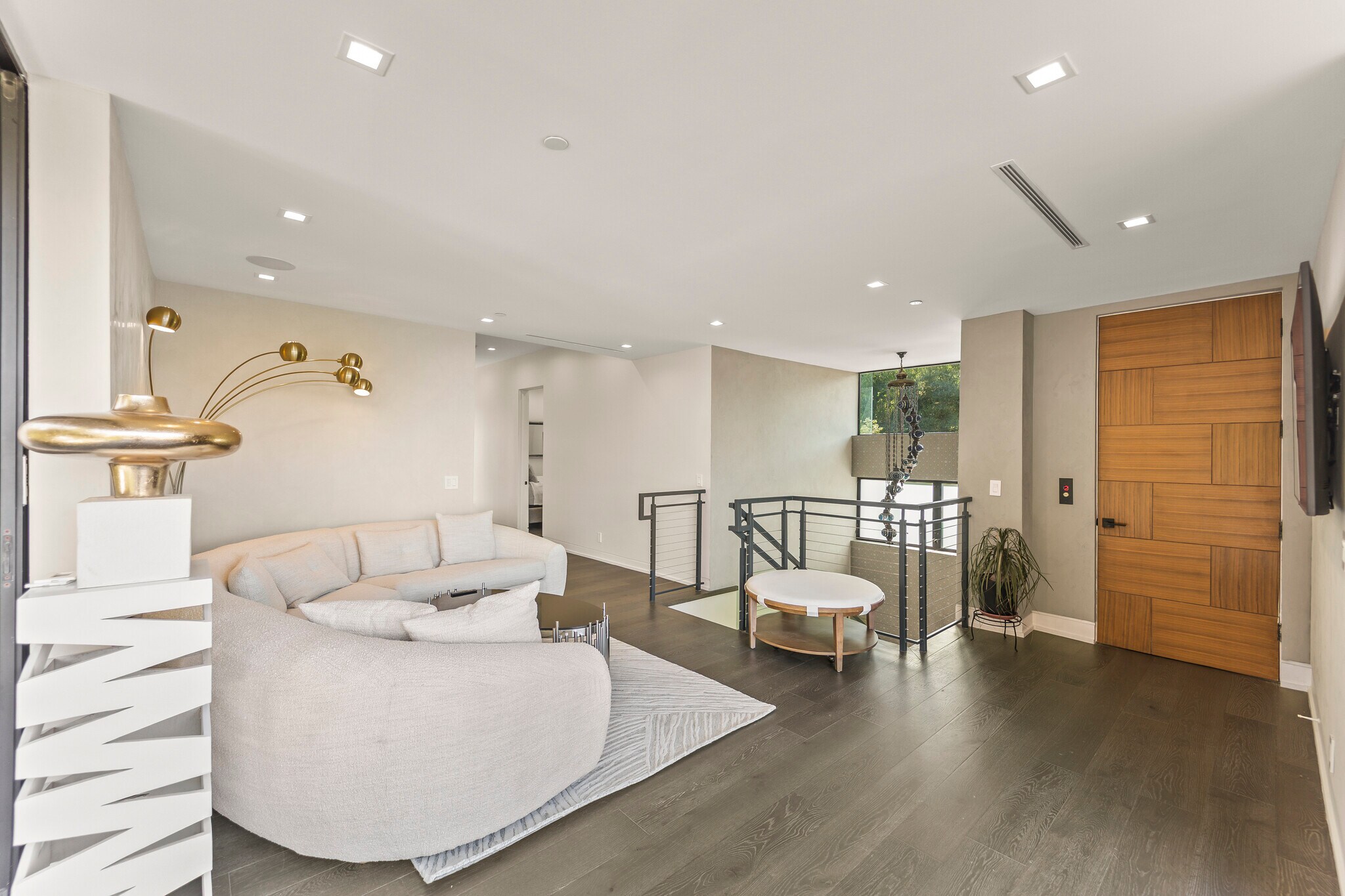 Building Photo - 3712 Broadlawn Dr