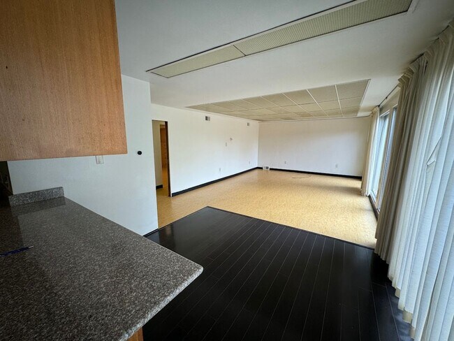 Building Photo - Incredibly Unique Property in the Heart of Shadyside!