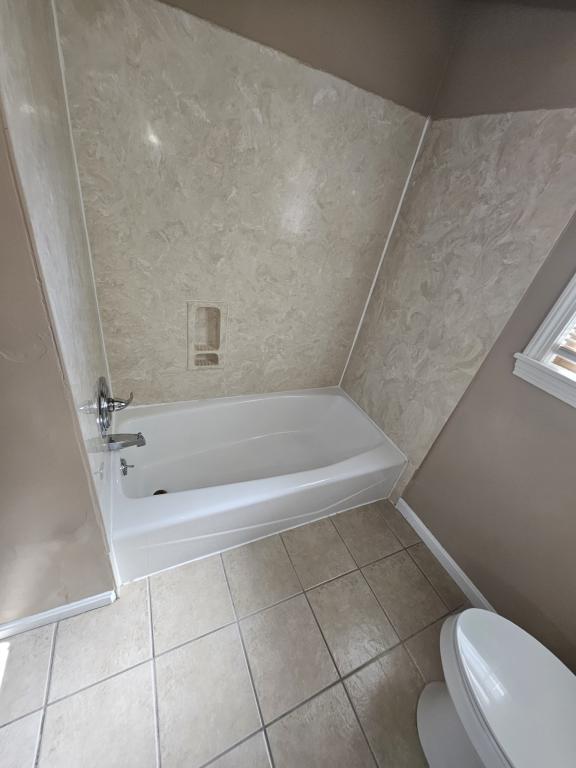 Building Photo - 212 Maevi Dr