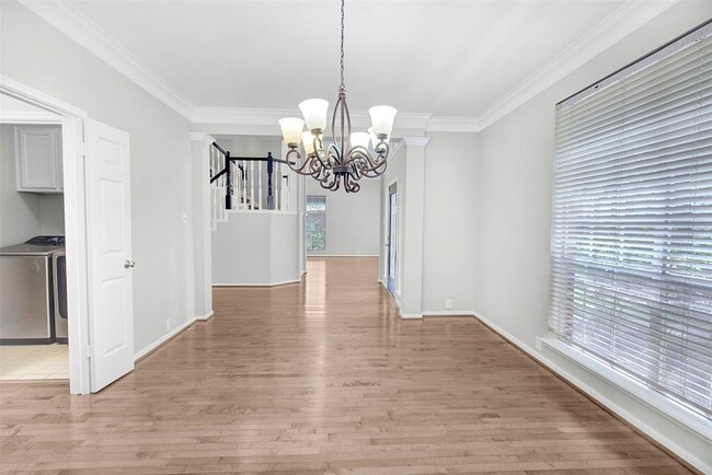 Building Photo - 66 N Thundercreek Pl