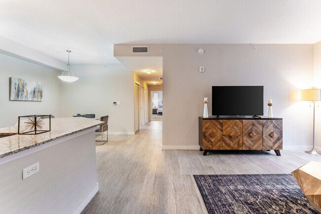 Building Photo - 257 S Seneca Blvd