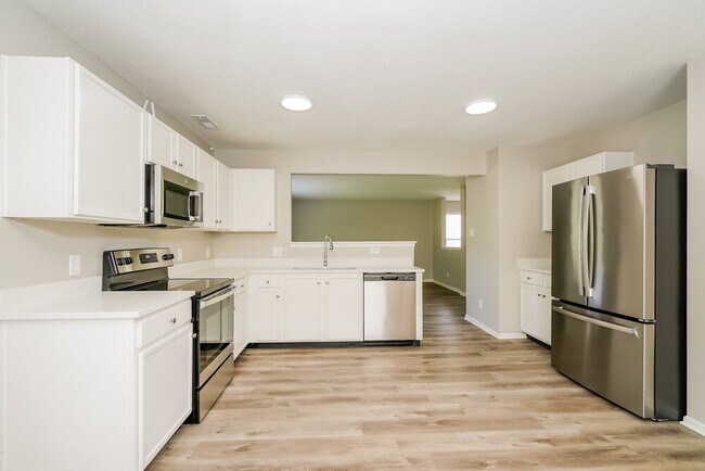 Building Photo - 968 Indigo Dr