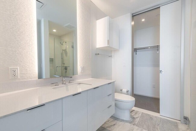 Building Photo - 301 West Ave