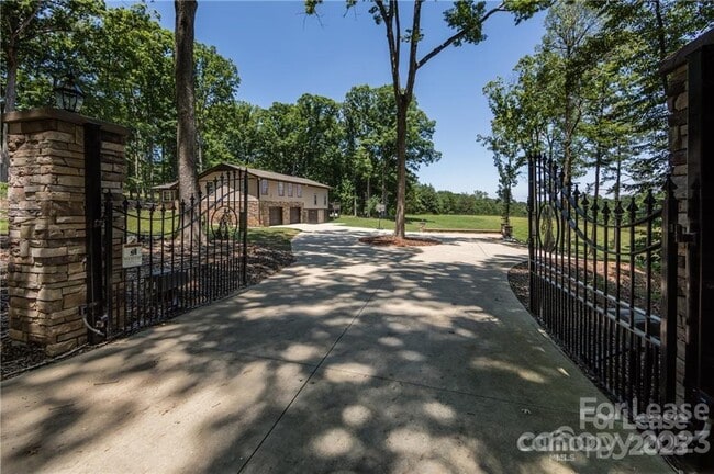 Primary Photo - 8511 Viking Dr
