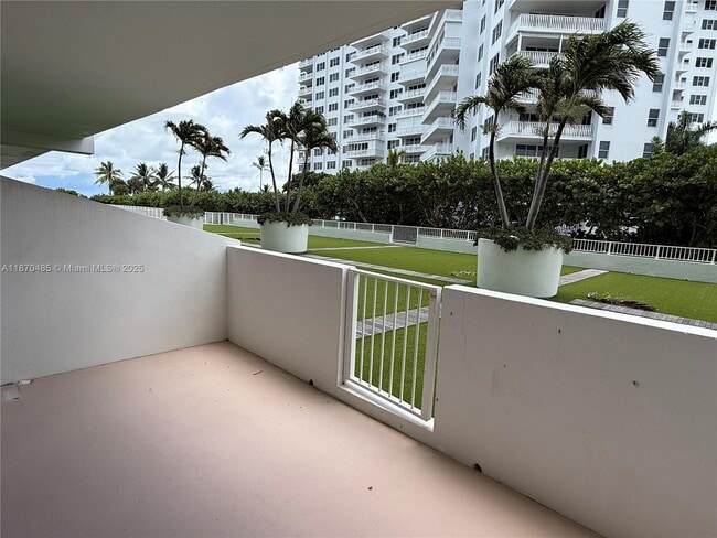 Building Photo - 199 Ocean Ln Dr