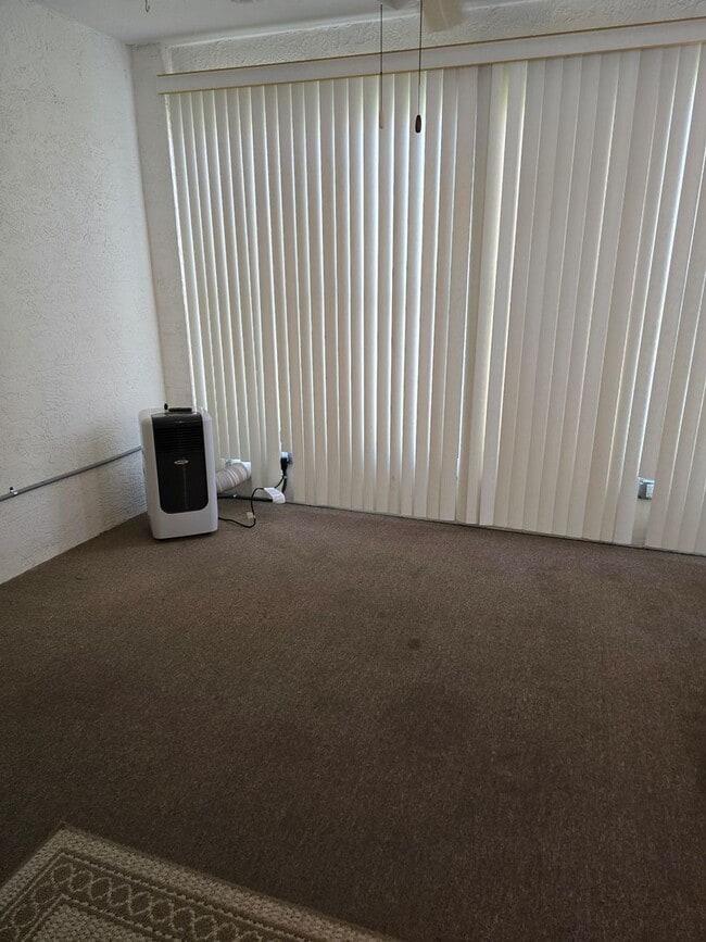 Building Photo - Gorgeous 2/2/1 in Regency Park, Inverness!!!