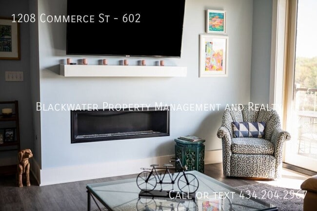 Building Photo - 1208 Commerce St