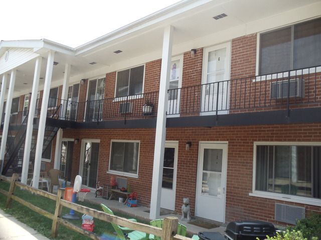Building Photo - 323 N Princeton Ave