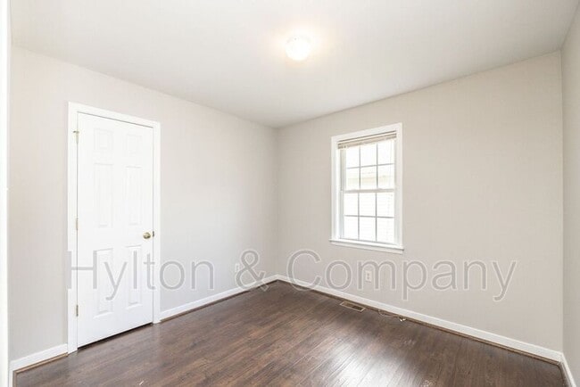 Building Photo - 1506 New York Ave