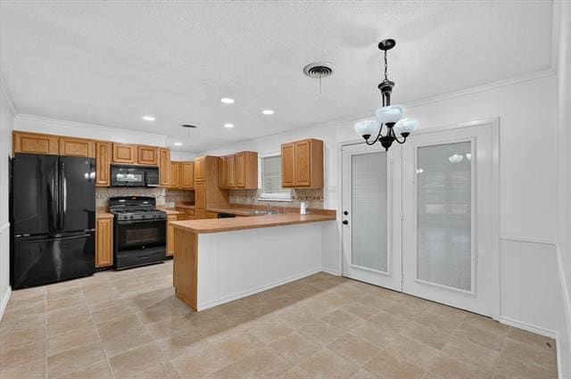 Building Photo - 2539 Highwood Dr