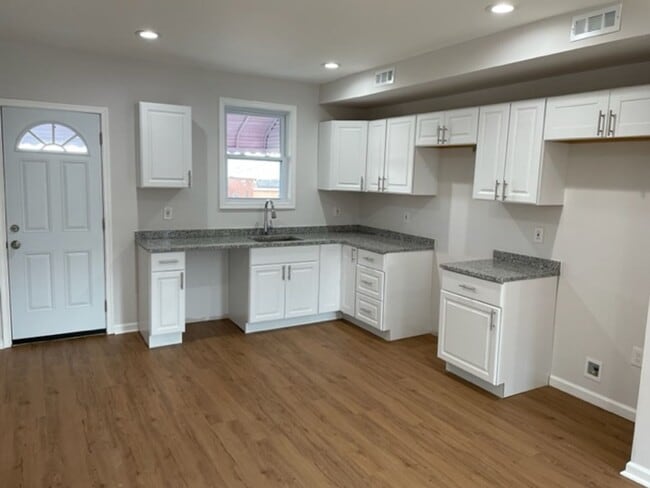 Building Photo - Beautifully Updated 3 Bedroom Home for Rent!