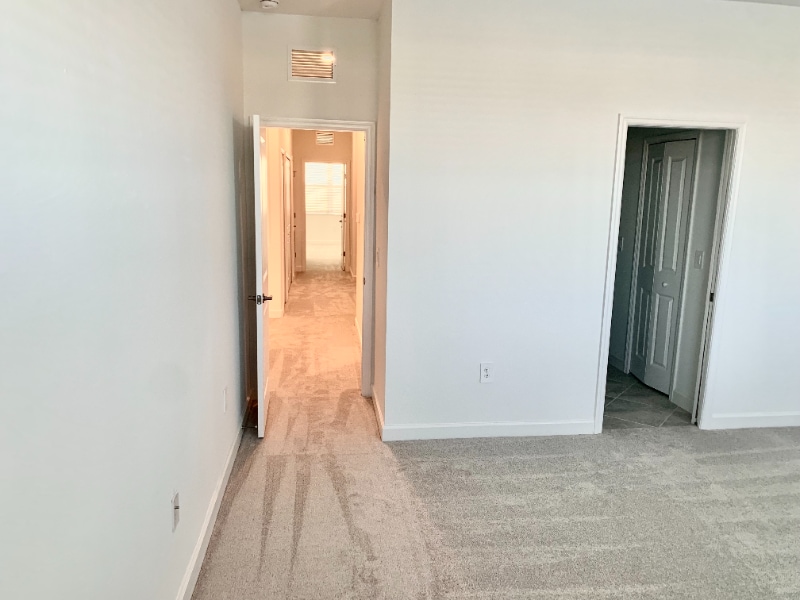 Building Photo - 15171 Sunny Day Dr