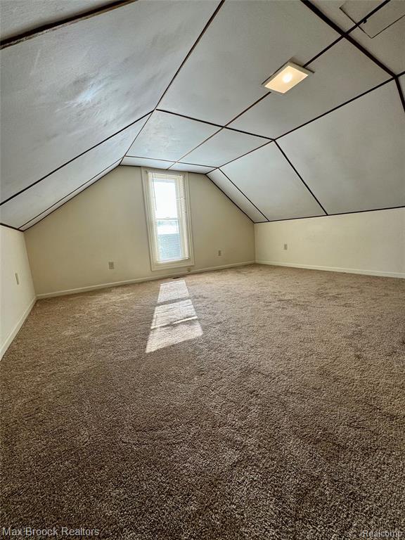 Building Photo - 368 S Wing St